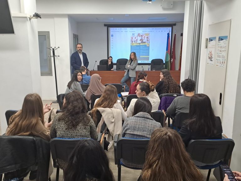 Participamos en la jornada de puertas abiertas del Colegio Oficial de Graduados Sociales de Madrid