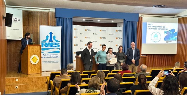 Entrega de reconocimientos a las empresas aragonesas que participaron en los Premios Antoni Serra Santamans a las Mejores Prácticas Preventivas